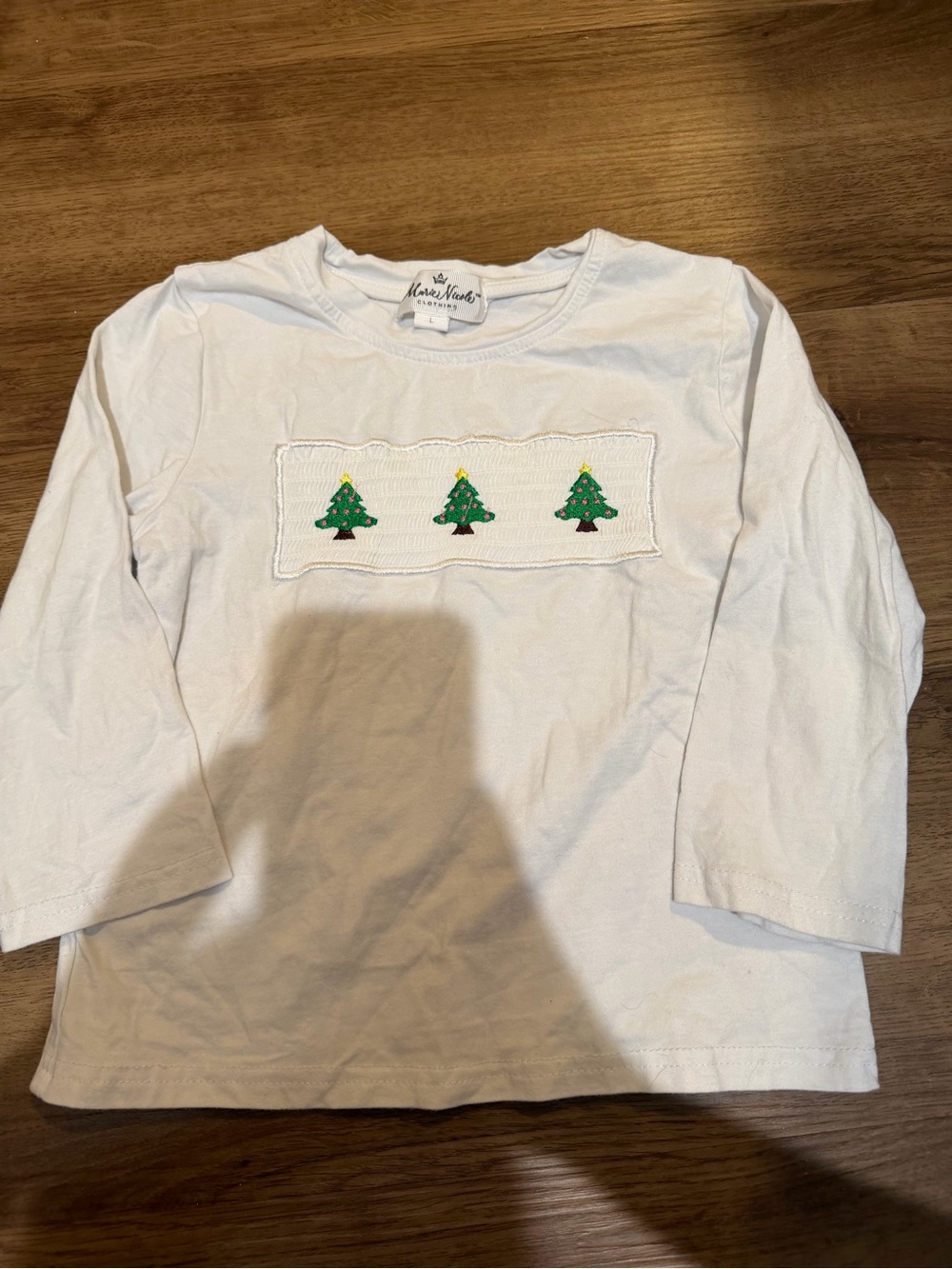 Maru+Maru White Long-Sleeve Tee with Green Tree Motif